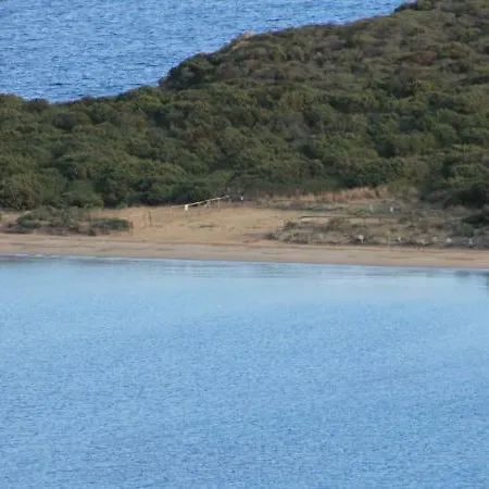 Sleeps 7 Air Con Budoni